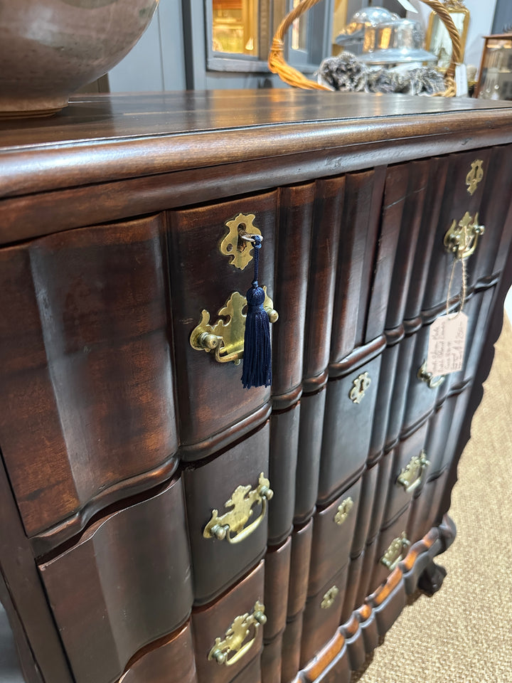 Dutch Colonial Drawers