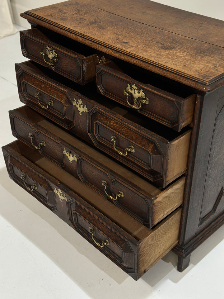 17th Century English Oak Chest Of Drawers