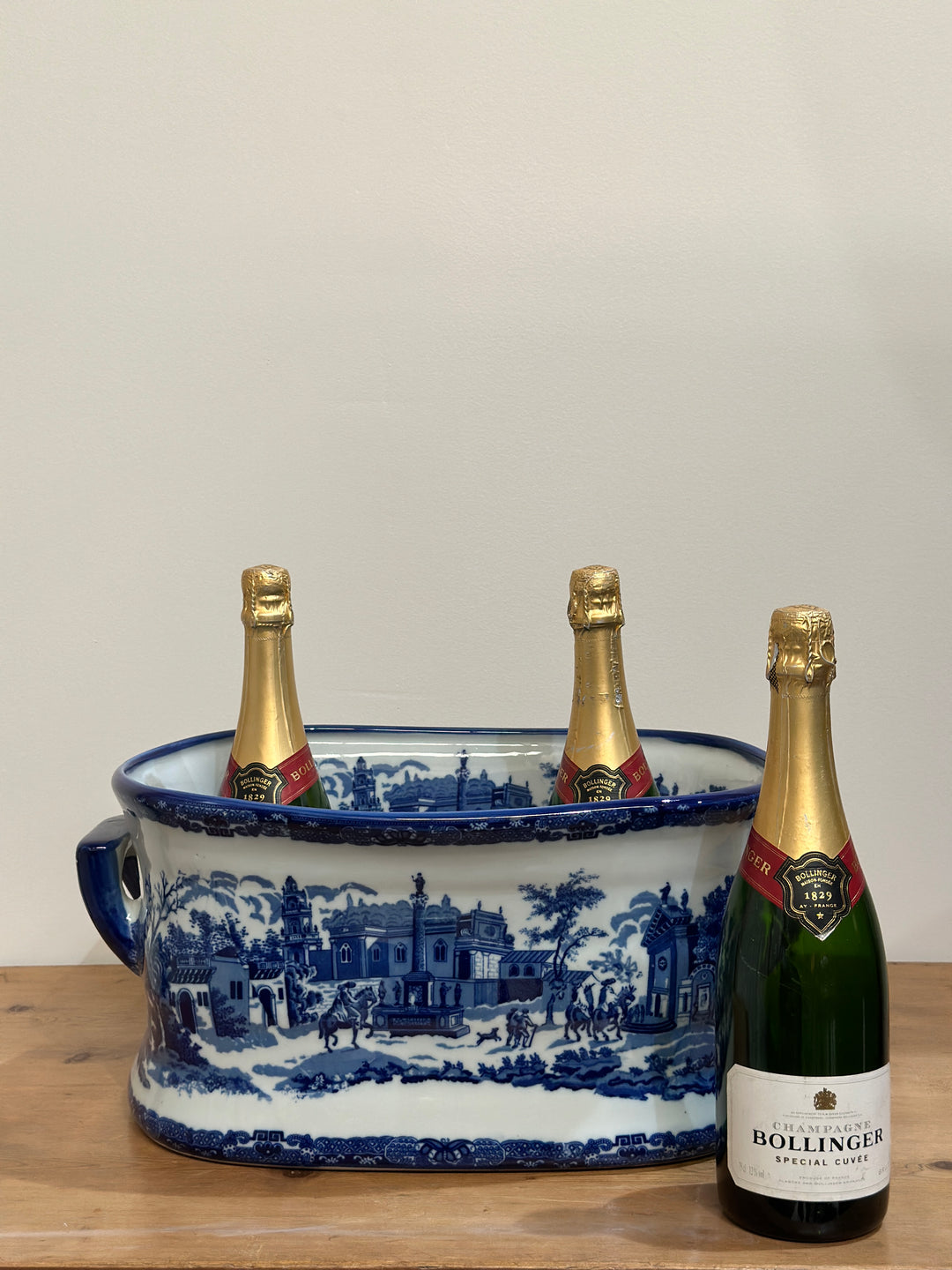 English Ironstone Basin (B)