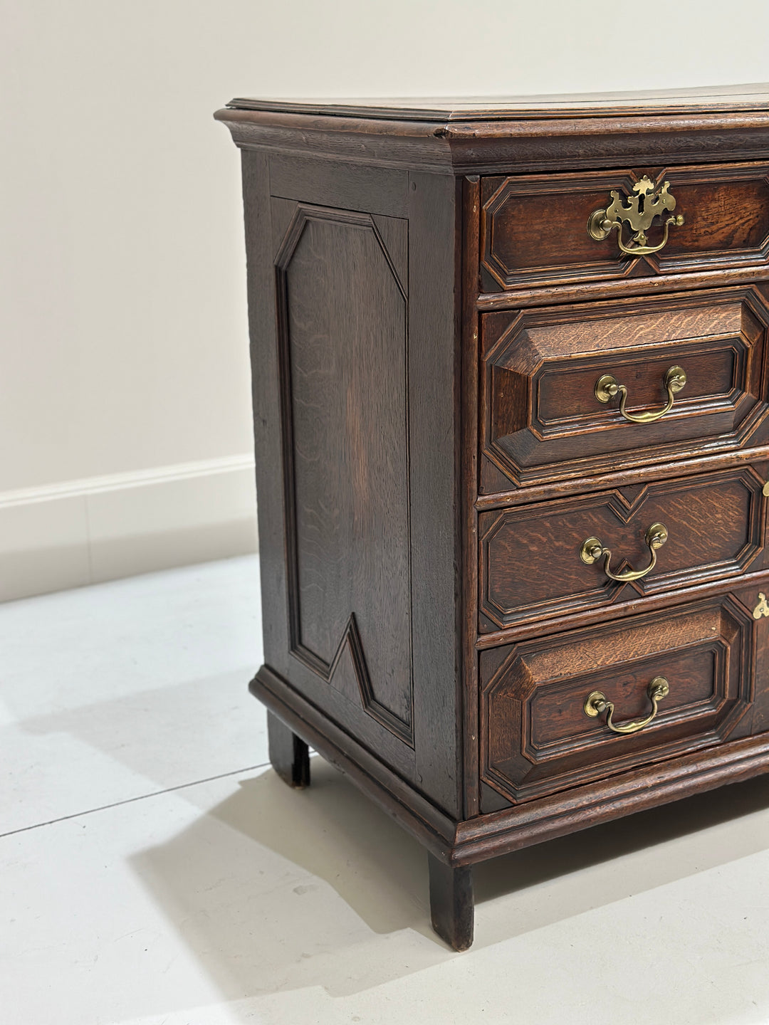 17th Century English Oak Chest Of Drawers