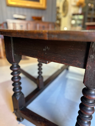 Large 18th Century English Oak Gate Leg Table
