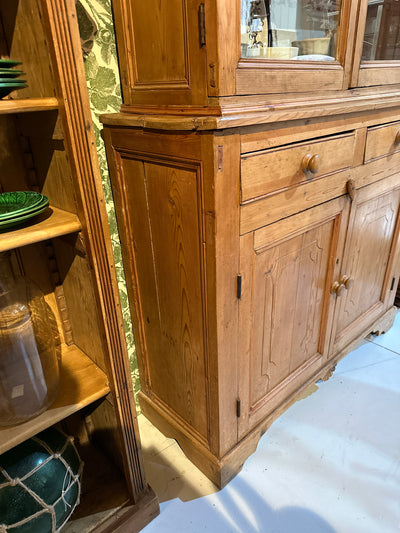 19th Century English Pine Hutch