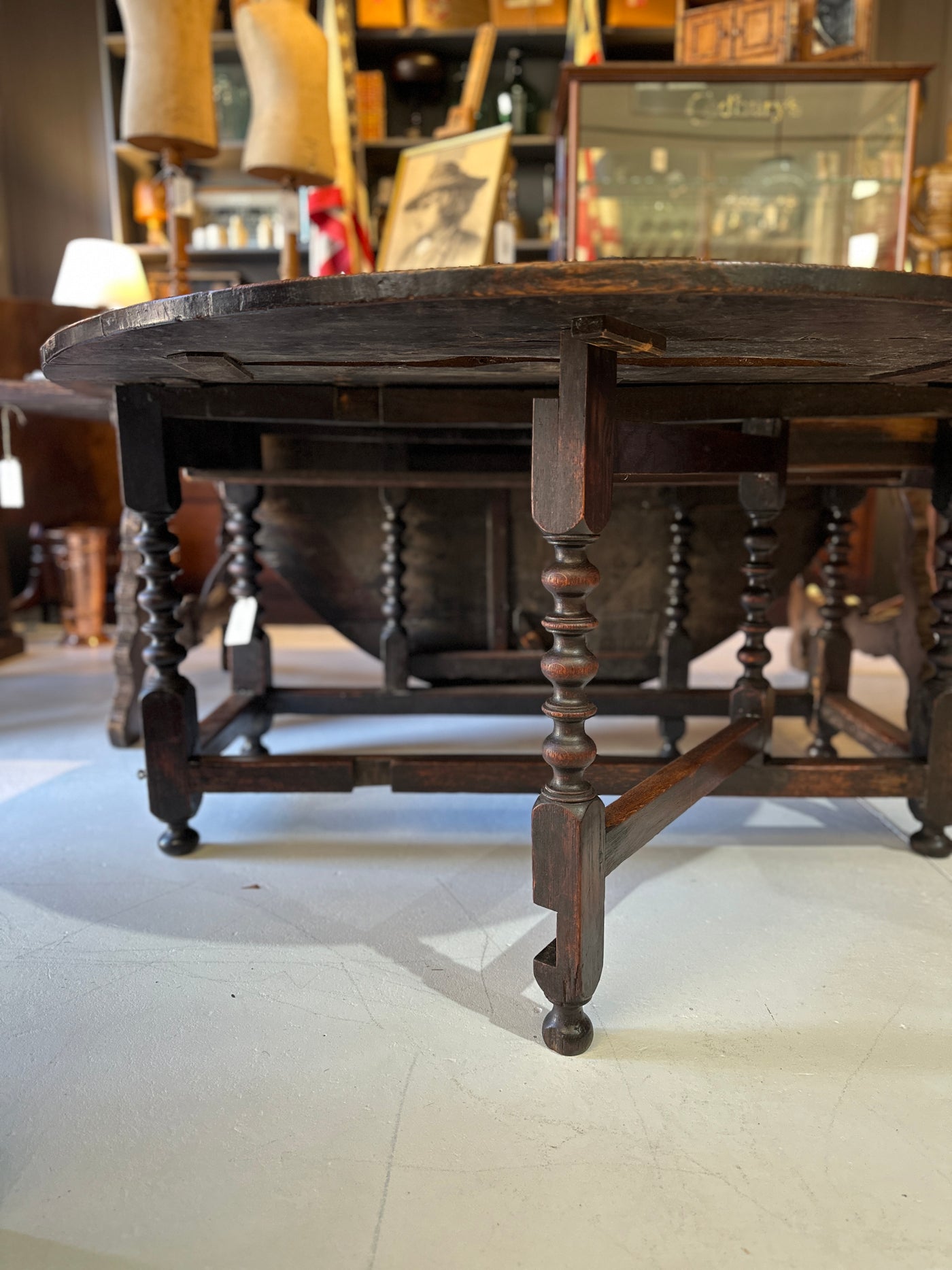 Large 18th Century English Oak Gate Leg Table